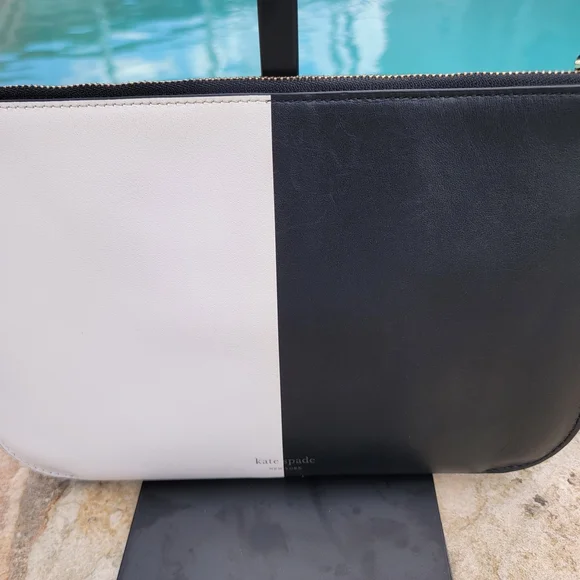 Kate Spade Bi-Color 100% Smooth Italian Leather Large Wristlet